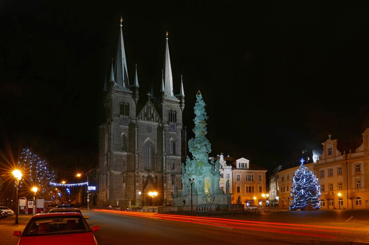 Vánoční strom letos pochází z Heydukovy ulice