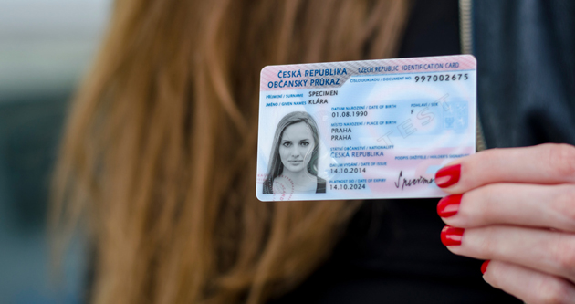 Skryté podnikání Rusů v Česku: Bezpečnostní prvky pro české doklady