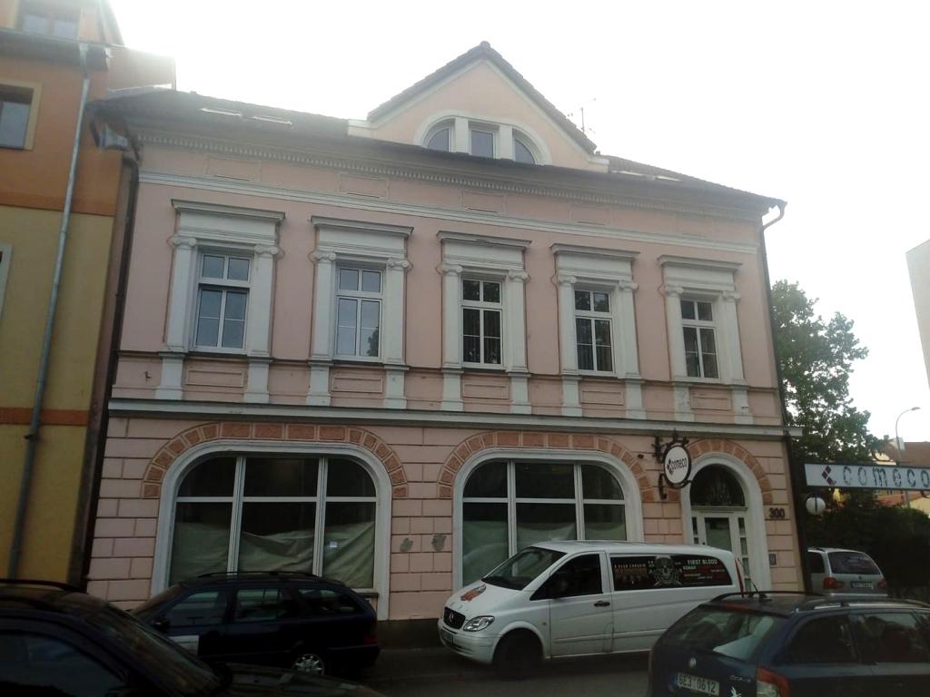 R-klub narazil v Husovce na odpor