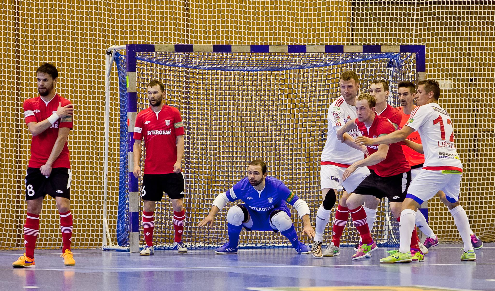 Futsalová bitva se vším všudy! Chrudim na úvod zdolala Slavii po penaltách