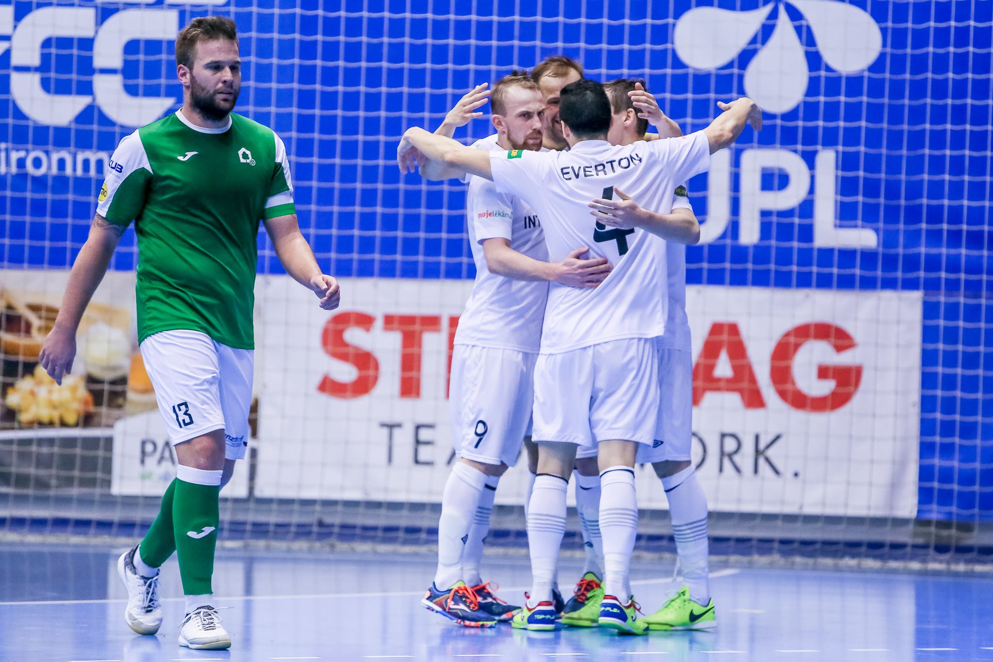 ERA-PACK krok od finále, řádil kapitán Rešetár