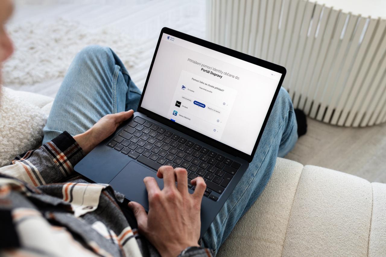 Kvůli řidičáku už na úřad nemusíte. S bankovní identitou vše zvládnete online