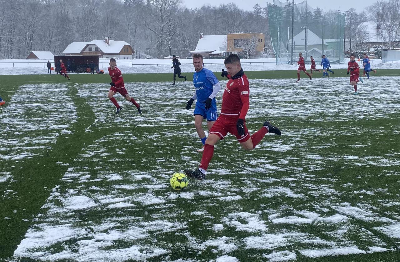 Zasněžený comeback. Chrudim remizovala s Vlašimí 2:2