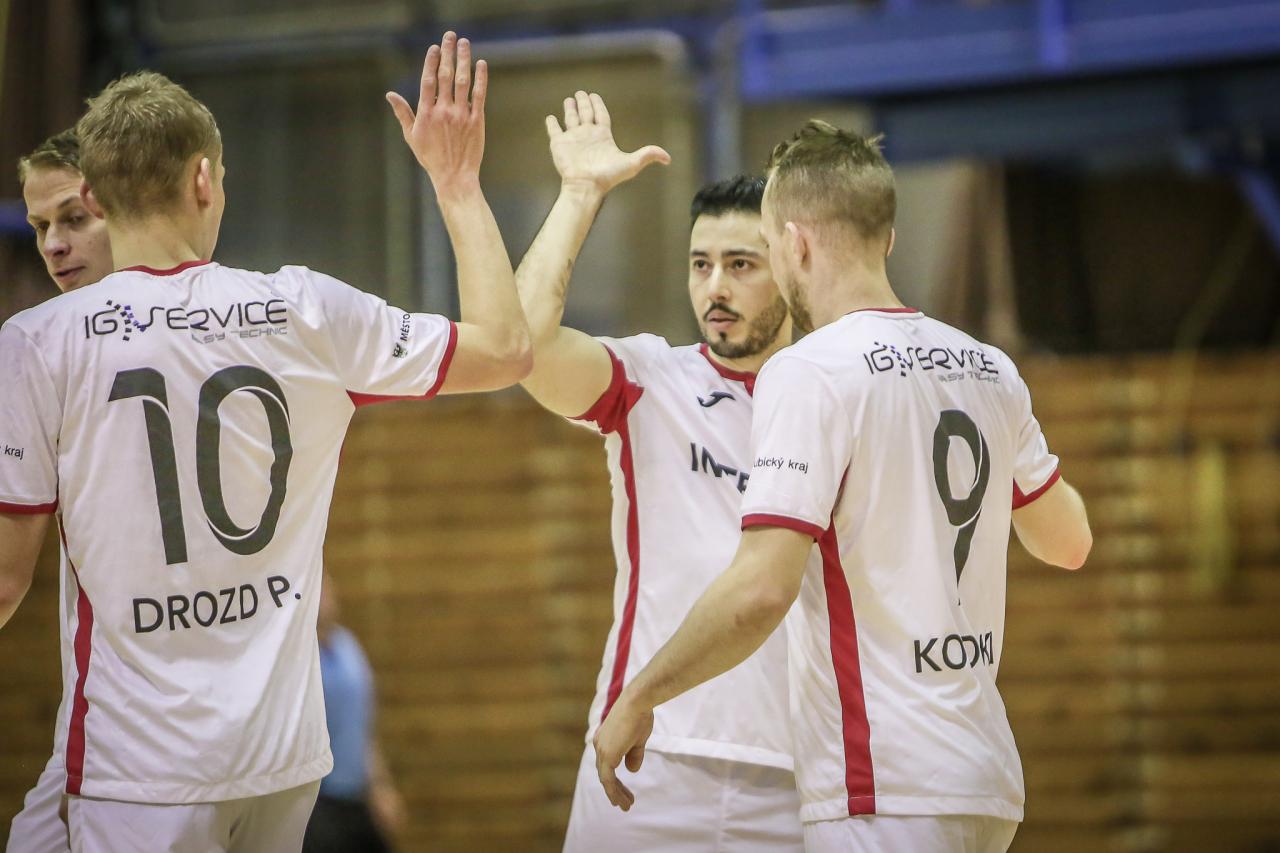 Chrudim se do ligy vrátila suverénní výhrou, nováčkovi nasázela deset branek