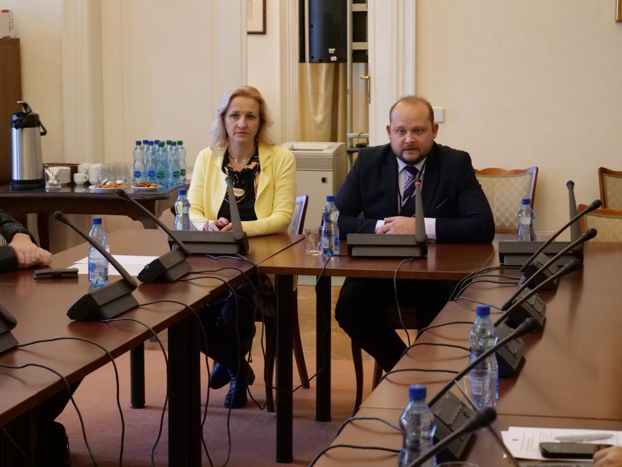 Petici proti vzniku spalovny v Rybitví už posoudí v senátu