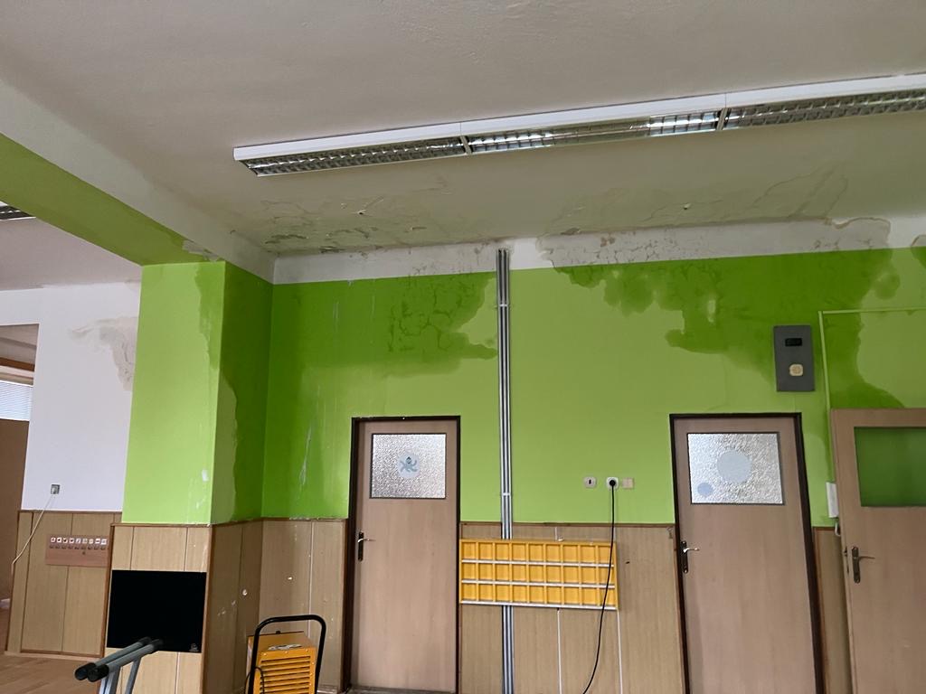 Promáčené místnosti MŠ Na Valech opraví zgruntu