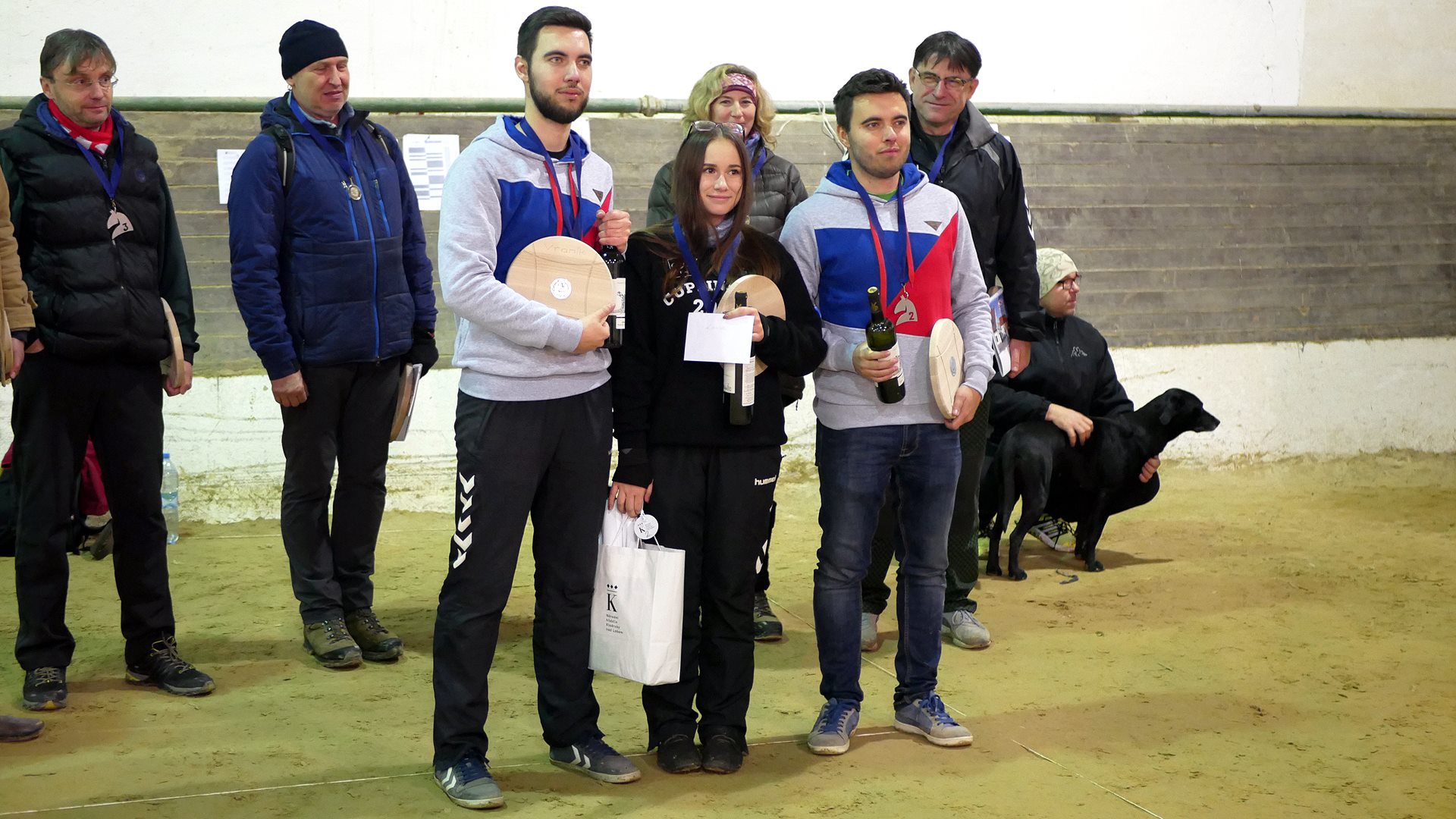 Pétanque přilákal do slatiňanské jízdárny hojnou mezinárodní účast