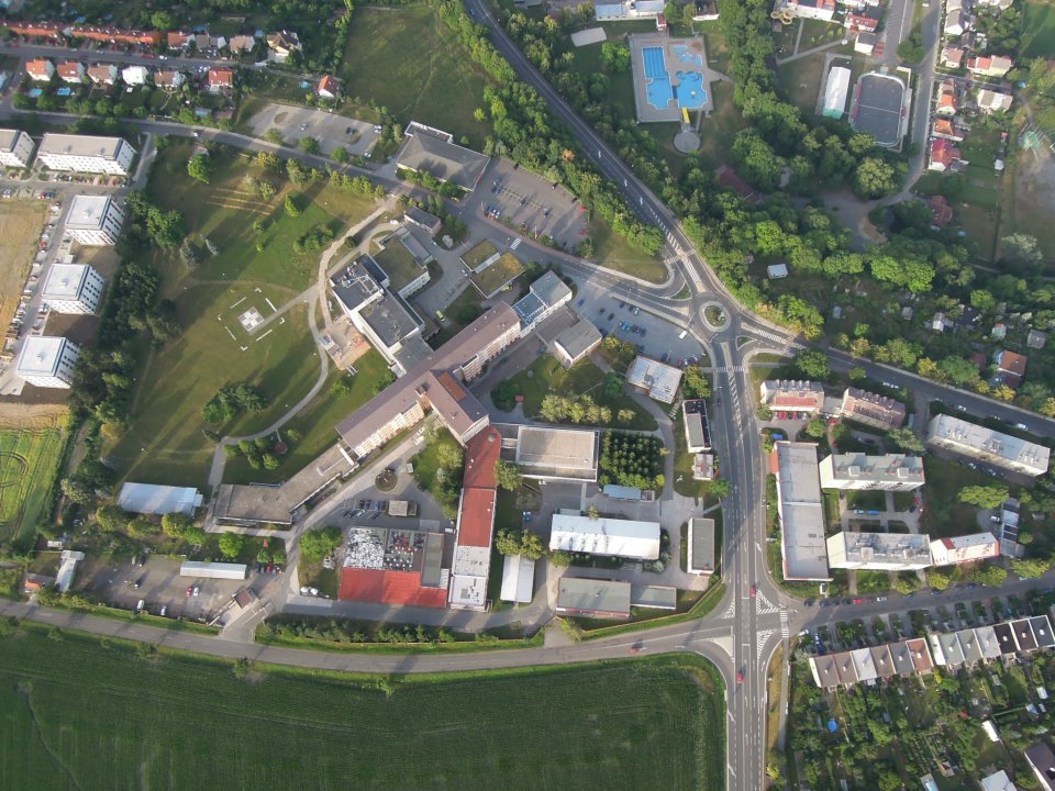 Návštěvy v nemocnici opět povoleny