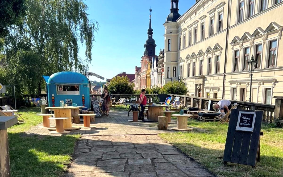 Na dvě místa v centru by mohl dohlížet čert