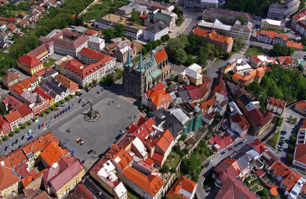 Páni radní baží po větší moci
