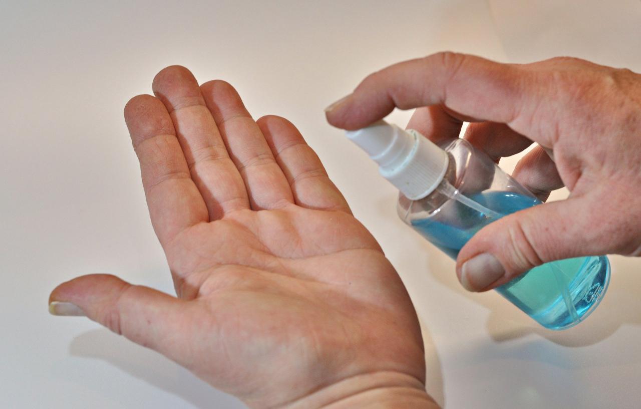 Město začíná s distribucí vlastní dezinfekce