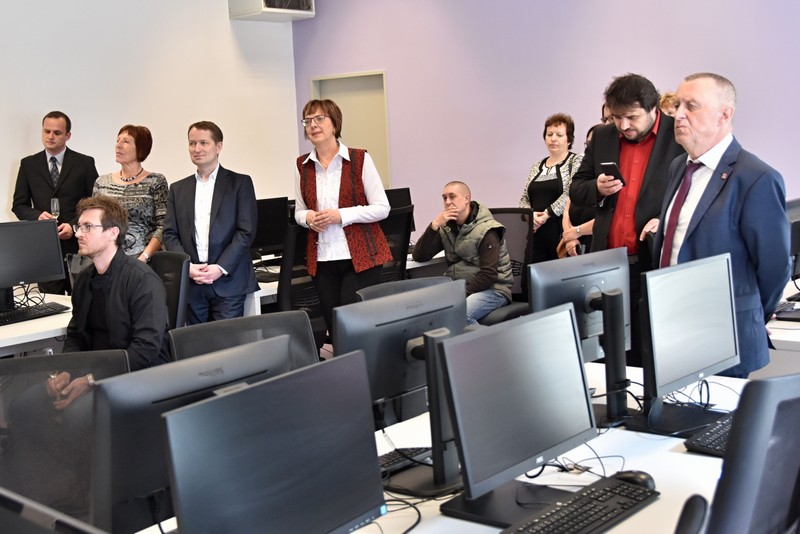 Tisková zpráva: Učebny na obchodce v novém