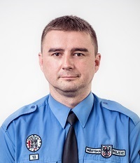 Vyjádření vrchního strážníka Lukáše Dvořáka k agresivním psům v Koželužské ulici