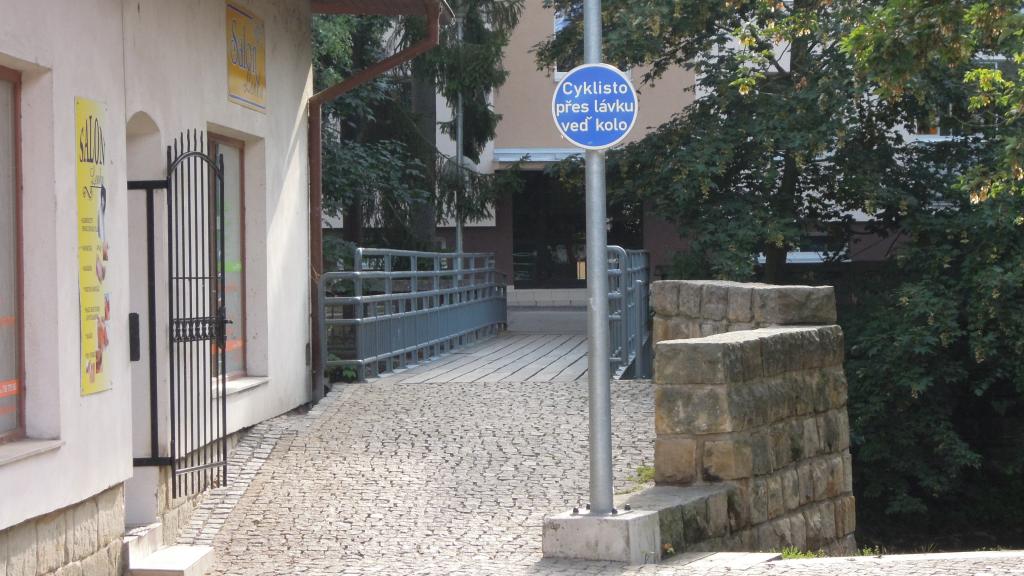 Lávka v Radoušově ulici se uzavře