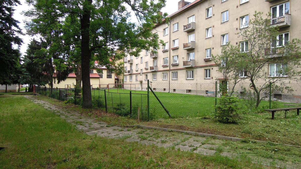 Z prodeje krytu CO na Palackého třídě opět sešlo