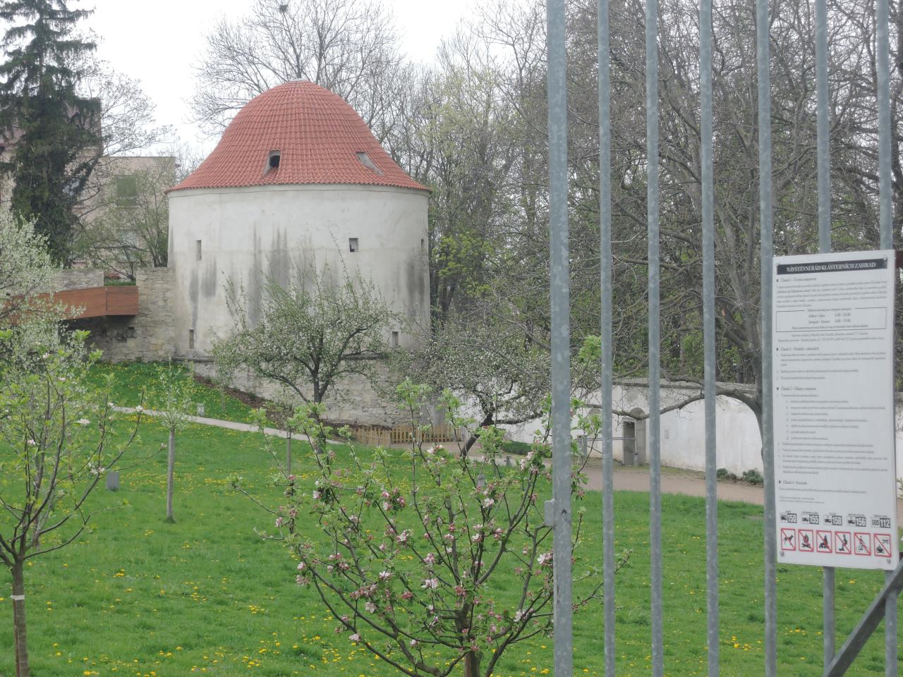 Divadelní představení v Klášterních zahradách