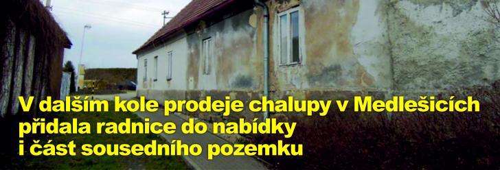 V dalším kole prodeje chalupy v Medlešicích přidala radnice do nabídky i část sousedního pozemku