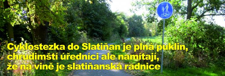 Cyklostezka do Slatiňan je plná puklin, chrudimští úředníci ale namítají, že na vině je slatiňanská radnice