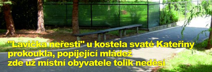 "Lavička neřesti" u kostela svaté Kateřiny prokoukla, popíjející mládež zde už místní obyvatele tolik neděsí