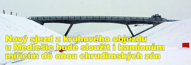 Nový sjezd z kruhového objezdu u Medlešic bude sloužit i kamionům mířícím do obou chrudimských zón
