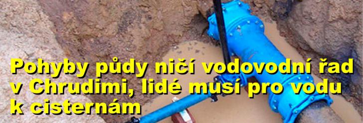 Pohyby půdy ničí vodovodní řad v Chrudimi, tento týden už počtvrté, lidé proto musí pro vodu k cisternám