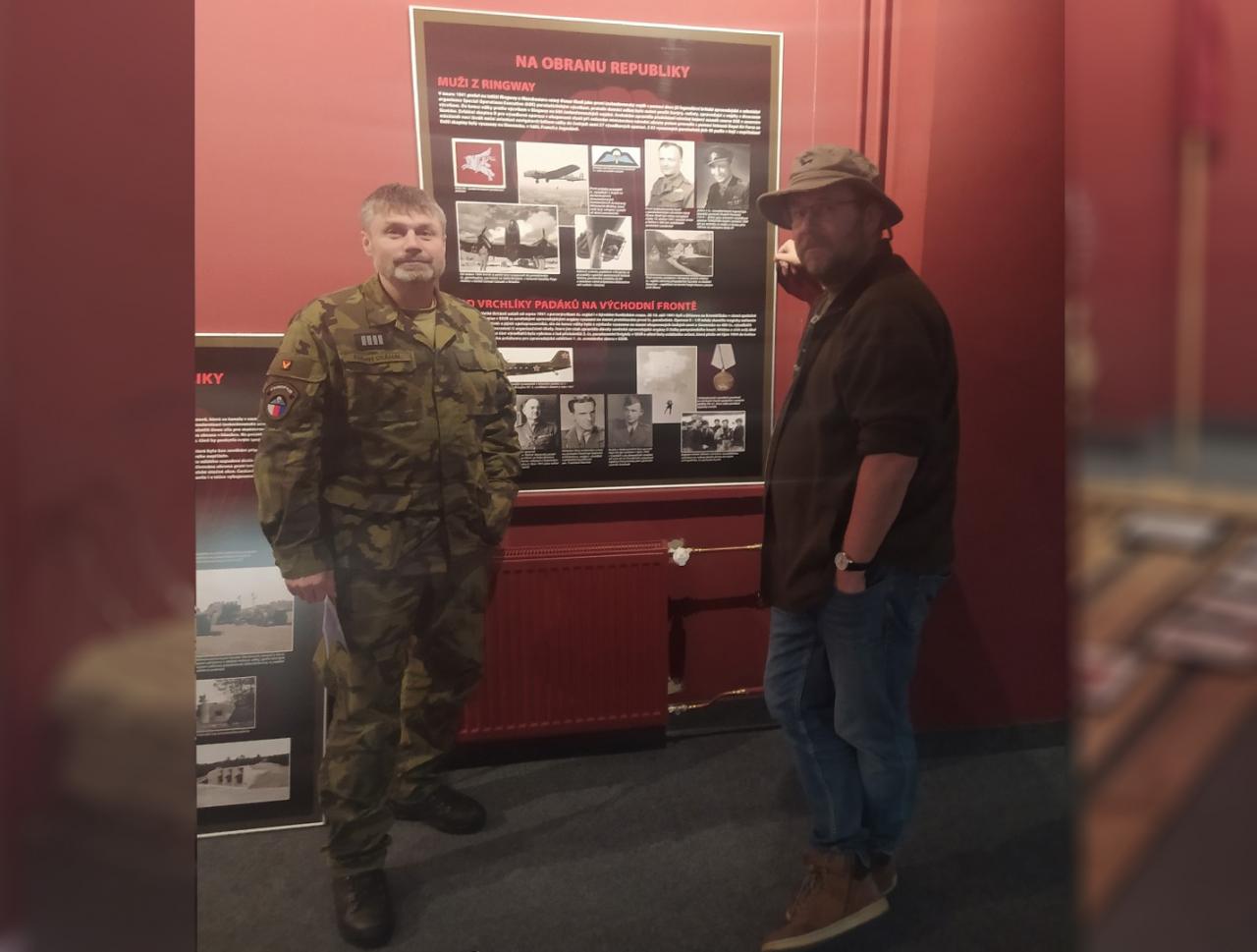 Robert Otáhal vysvětluje vznik expozice Posádkového muzea