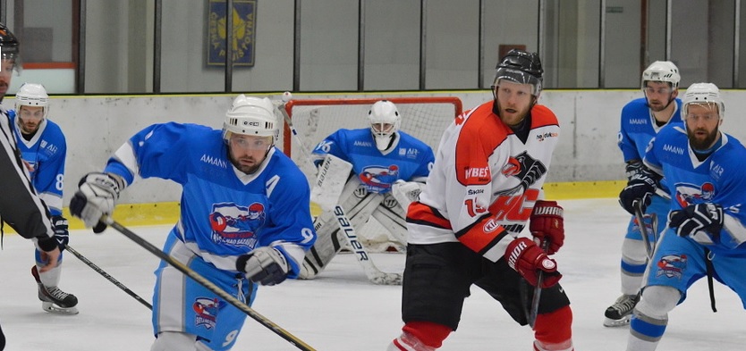 Hokejisté v přestřelce zdolali Slovan, play-off pro ně začne na ledě Chocně