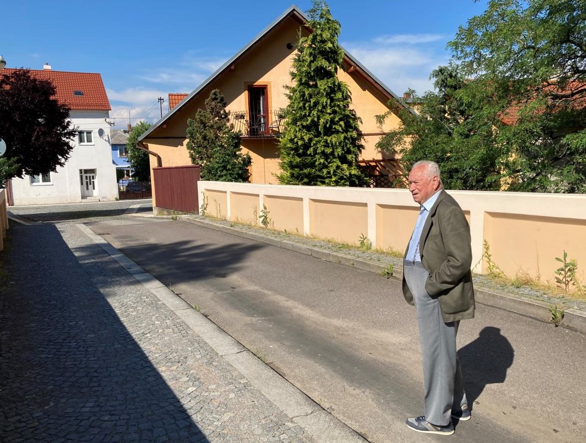 Knižní trhák představí syn architekta na výstavě! Zbývají mu ale dvě věci