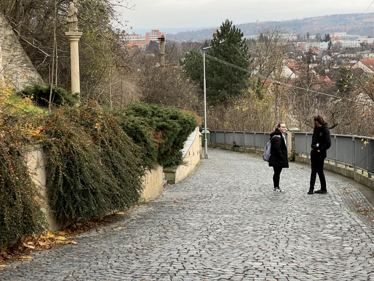 Pokud máte slabé nervy, vyhlídce Na Kopanici se raději vyhněte