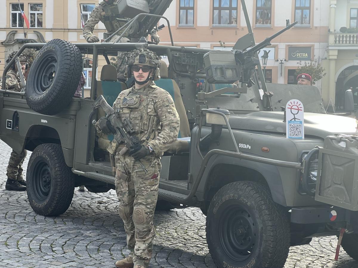 Armáda uvažuje o náborech vojáků i v okresních městech