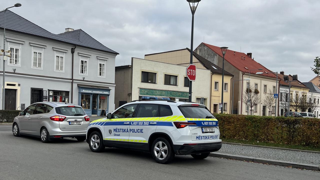 V Chrasti už funguje městská policie 
