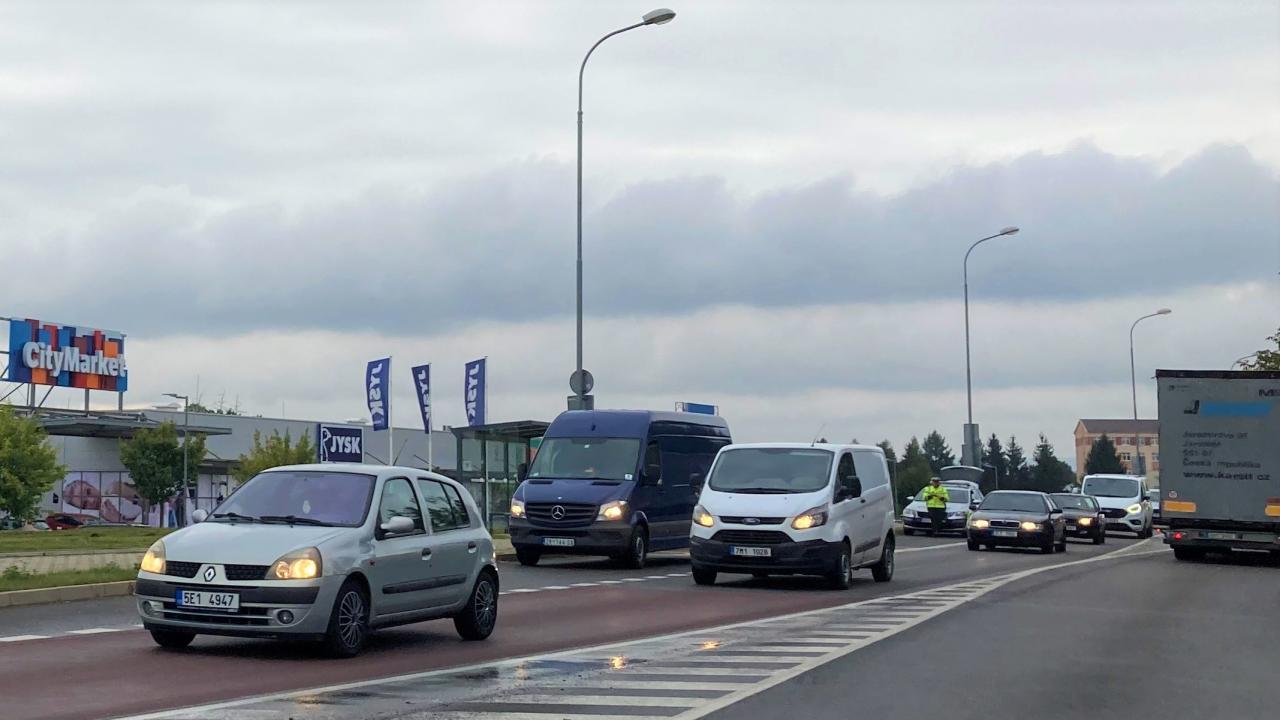 Sedmdesátník v Hyundai jel rychleji než 52letý řidič Porsche