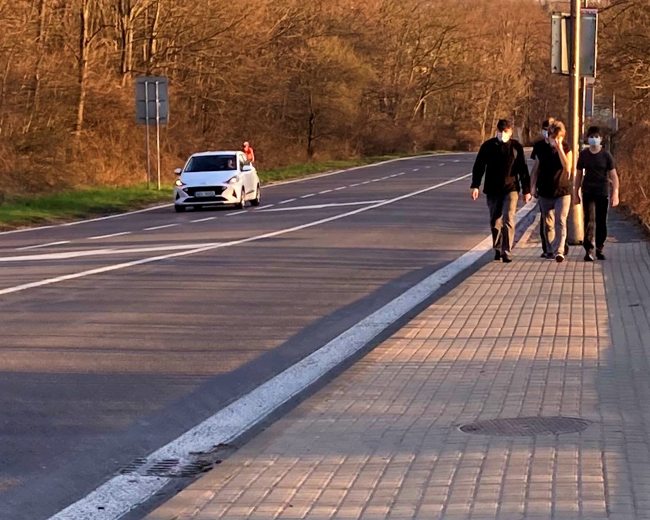 Kanály bez poklopu mohly způsobit nehodu
