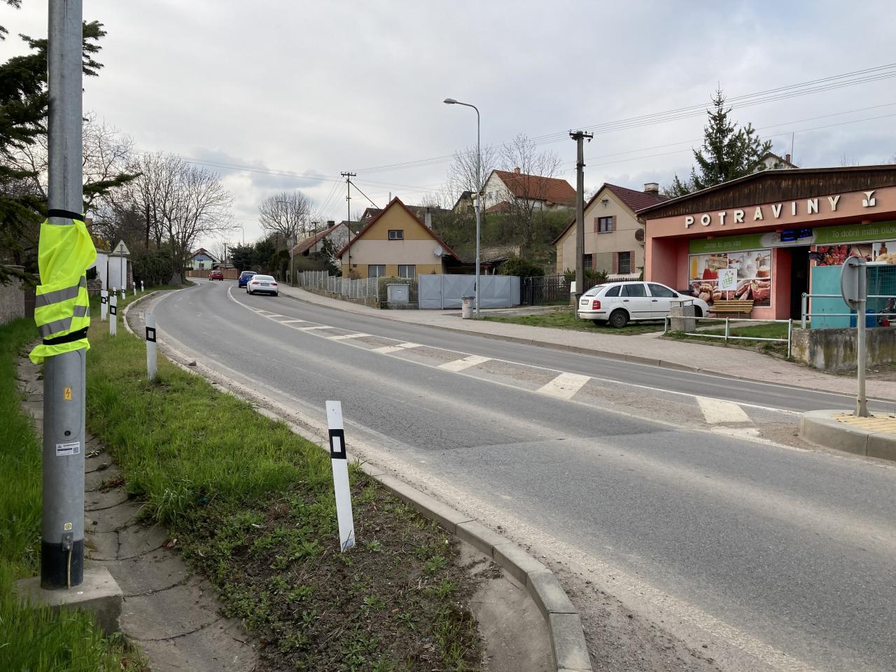 Kradlo se i v Zaječicích. Zbyla po něm jen reflexní vesta