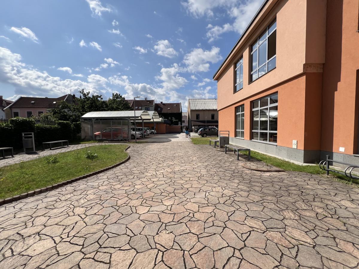 Chrudim hlásí největší pokles nezaměstnanosti v Pardubickém kraji
