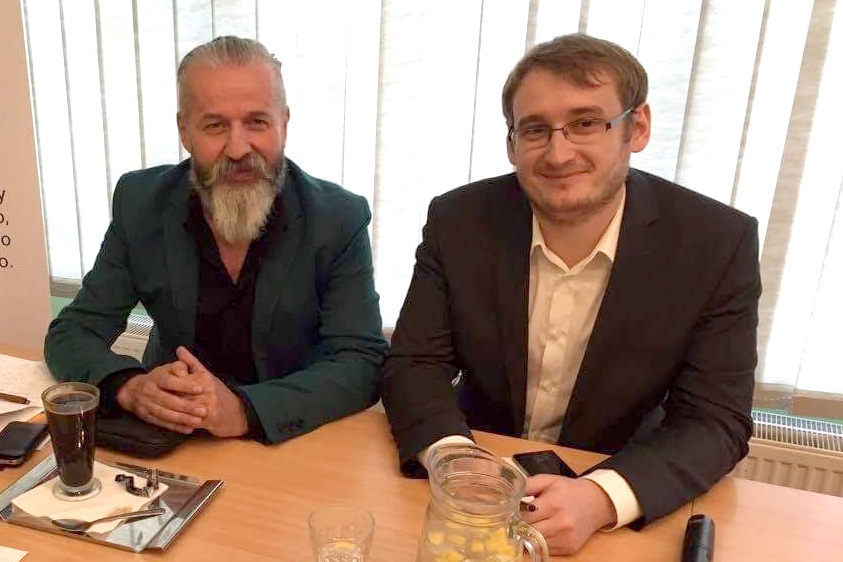 Kvůli nárůstu ceny schodiště pod Myší dírou se Svobodní obracejí na kontrolní výbor