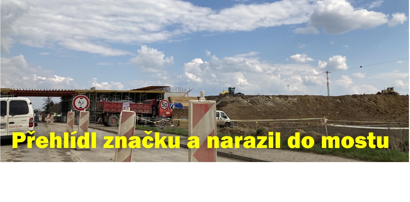 Kamioňák uvízl u Slatiňan pod mostem nového obchvatu