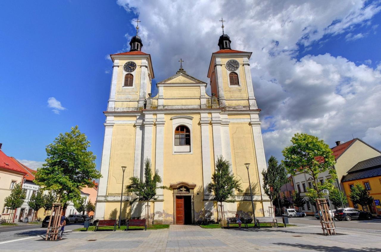 Týden architekta Santiniho začíná v Chrasti