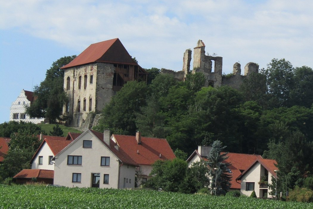 Velikonoční jarmark na hradě Košumberku
