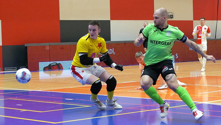 Vítěznou sérii přerušila domácí remíza