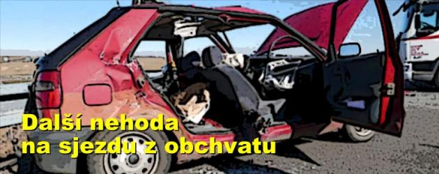 Další nehoda na sjezdu z obchvatu