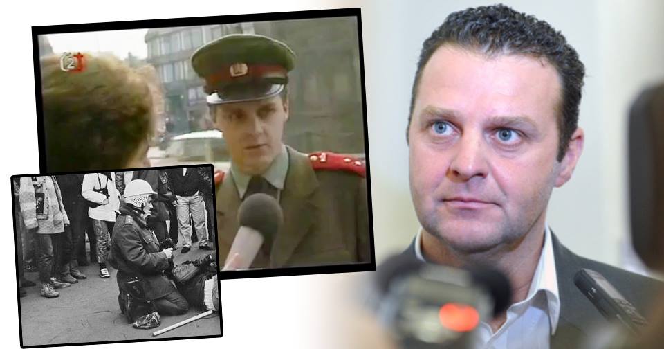 Komunistická mlátička Ondráček přijíždí do Chrudimě