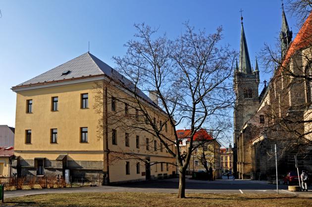 Přes třicet milionů pošle kraj pracovníkům v sociálních službách