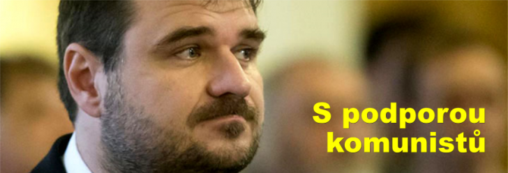 S podporou komunistů