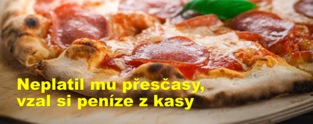 Neplatil mu přesčasy, vzal si peníze z kasy