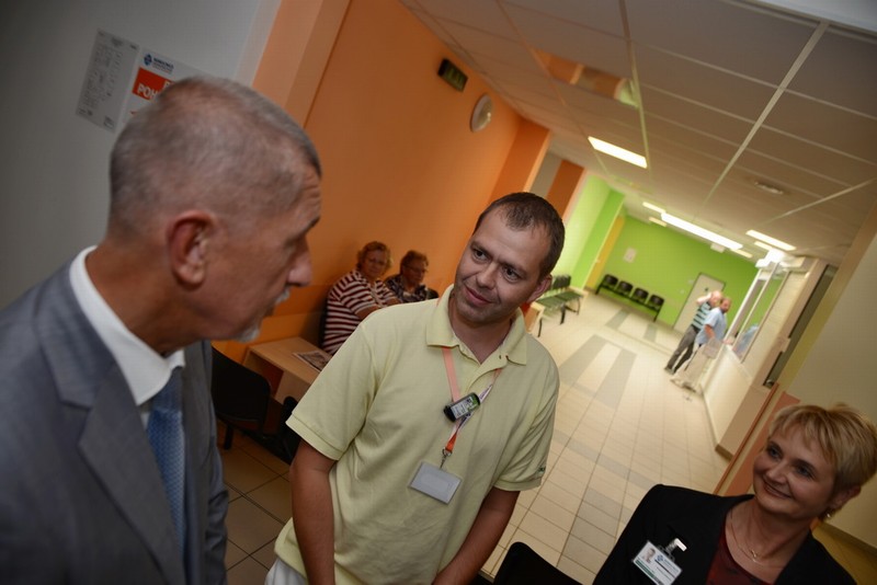 Babiš si prohlédl pardubickou nemocnici