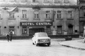 Vietnamci v Centrálu chovají drůbež, kokrhající kohouty však místní příliš neocenili