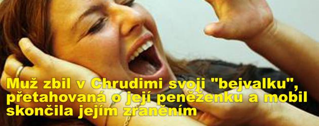 Muž zbil v Chrudimi svoji "bejvalku", přetahovaná o její peněženku a mobil skončila jejím zraněním