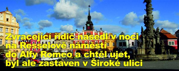 Zvracející řidič nasedl v noci na Resselově náměstí do Alfy Romeo a chtěl ujet, byl ale zastaven v Široké ulici