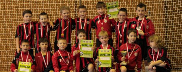 Ročník 2005 bere z domácího turnaje zlato a bronz